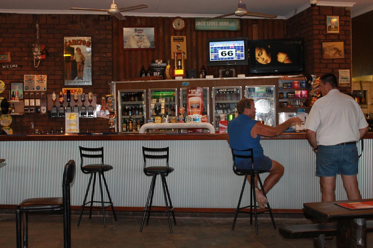 Corroboree Park Tavern Marrakai Ngoại thất bức ảnh