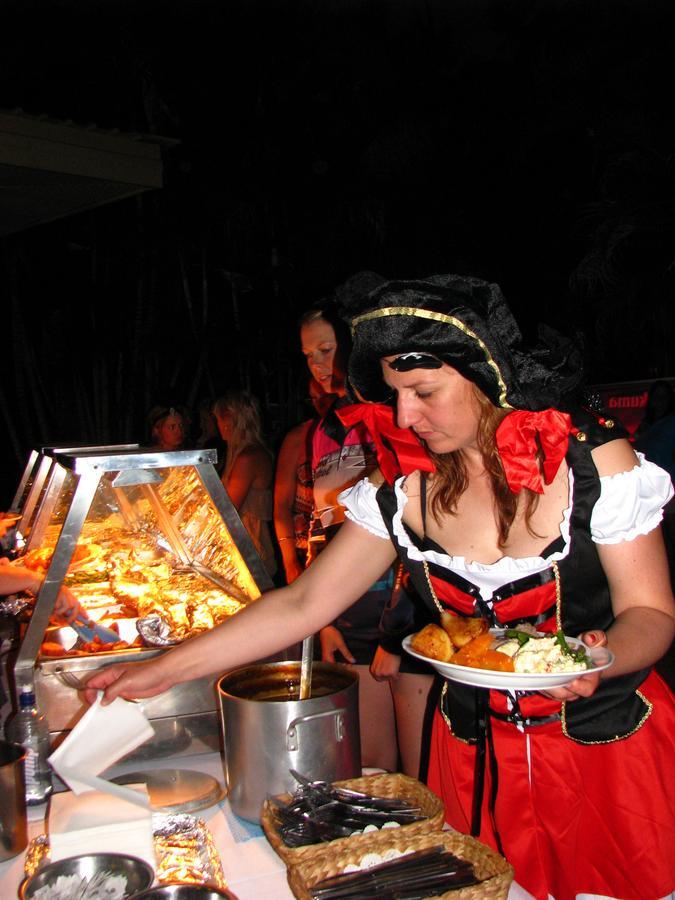 Corroboree Park Tavern Marrakai Ngoại thất bức ảnh